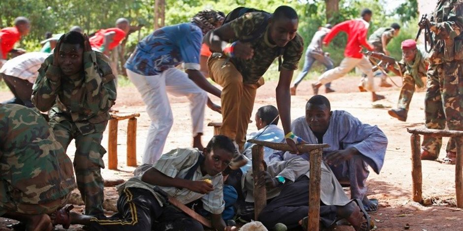 حكومة أفريقيا الوسطى توقع اتفاق سلام مع جماعات مسلحة لإنهاء صراع عرقى ودينى