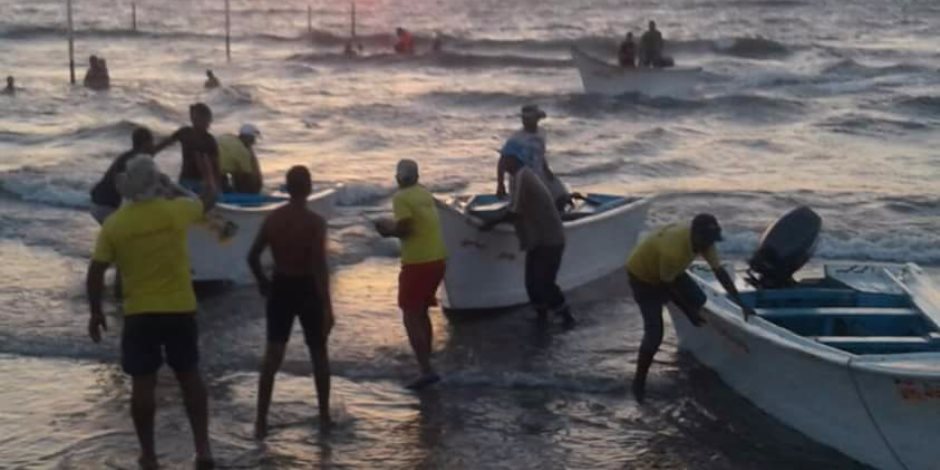 الوحدة المحلية برأس البر: إنقاذ 16 حالة من الغرق وتسليم 8 أطفال تائهين لذويهم 