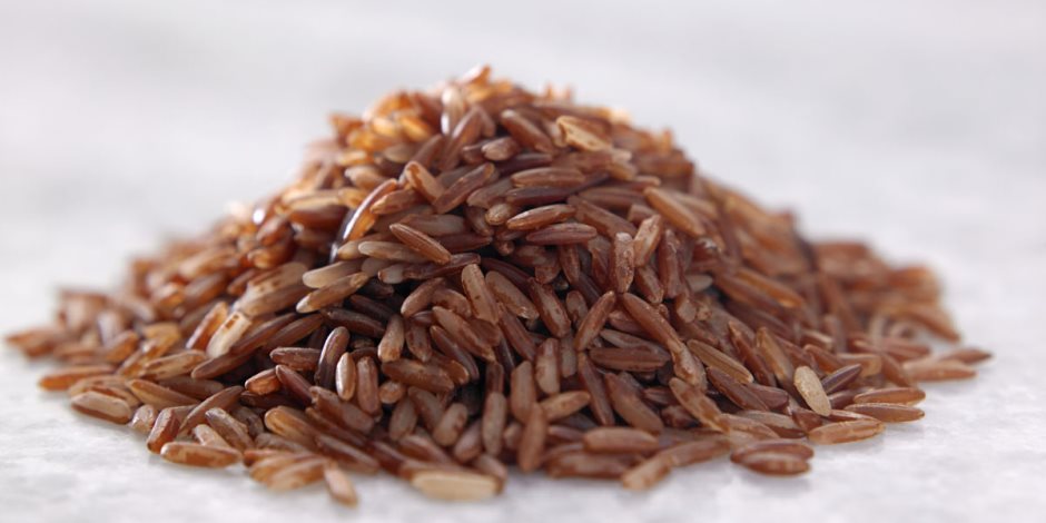 الصويا والأرز البني يساعدان على تأجيل ظهور أعراض سن اليأس