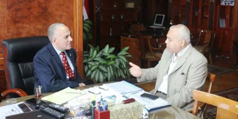 وزير الري يناقش مشروعات رفع كفاءة بحيرة المنزلة