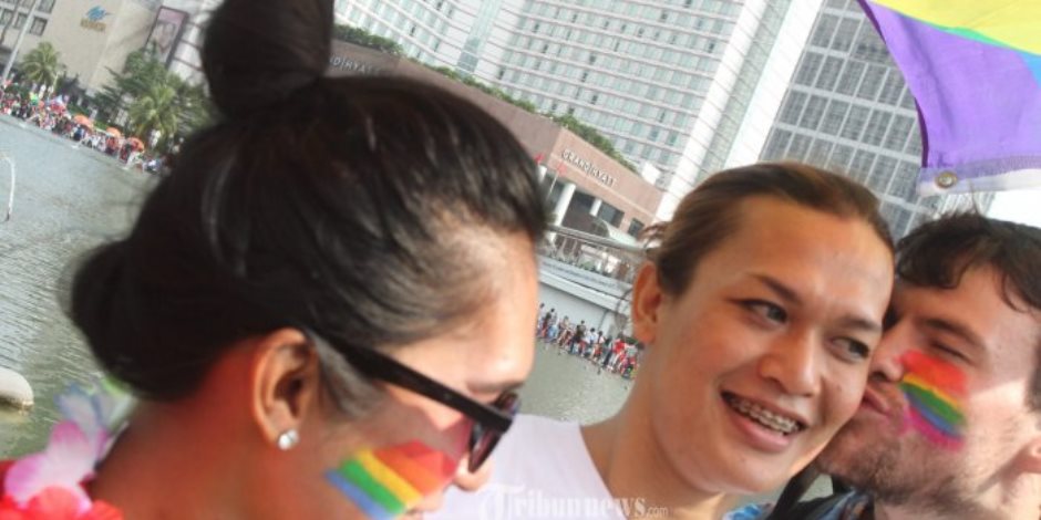 ضبط 7 من المثليين رفعوا أعلام الشواذ بحفل مشروع ليلى في التجمع