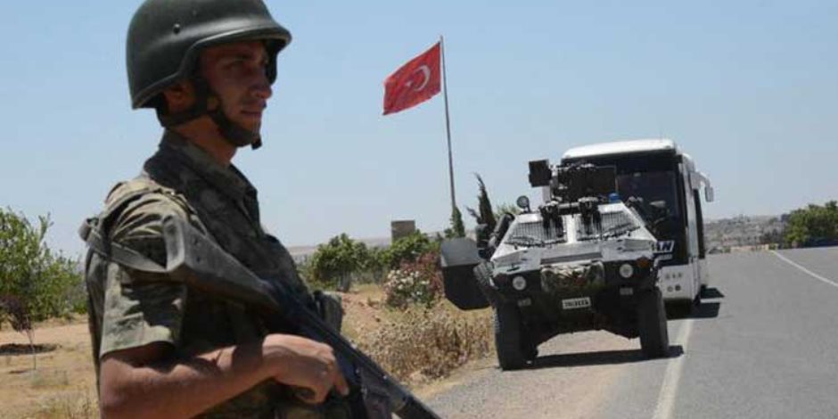 وزير تركي: مسلحون أكراد يقتلون اثنين من مسؤولى حزب العدالة والتنمية