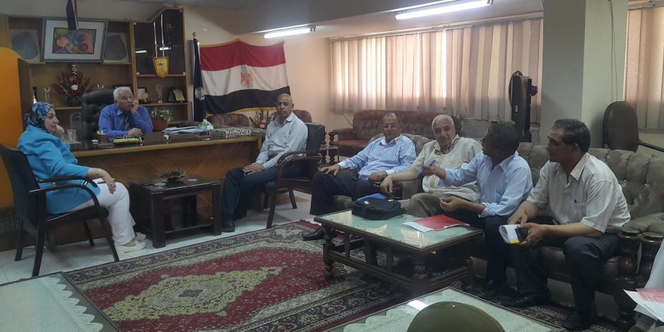وكيل تعليم البحيرة يوجه بتطوير الأداء والتغلب على المعوقات ومناقشة الخطط المستقبلية وكيل تعليم البحيرة يوجه بتطوير الأداء والتغلب على المعوقات ومناقشة الخطط المستقبلية