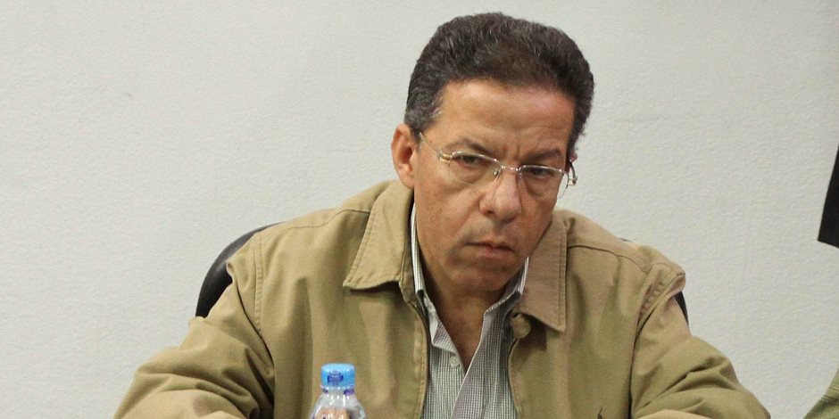 رئيس جامعة الأزهر يهنئ أسامة عبدالحي بفوزه في انتخابات نقابة الأطباء