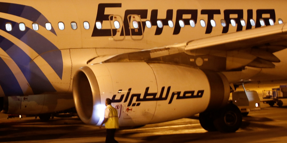 رحلة استثنائية تقل 203 من العالقين بالسعودية تصل مطار القاهرة