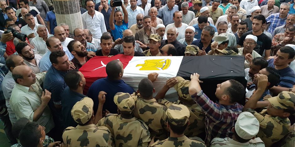جنازة الشهيد خالد المغربي بطوخ  تتحول لمظاهرات ضد الإرهاب ( صور )