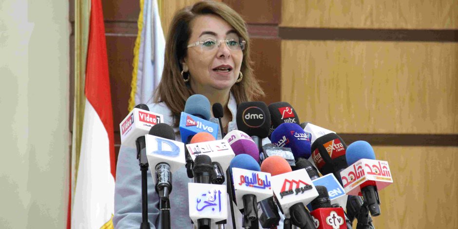 وزيرة التضامن تقرر تعيين أيمن عبدالموجود رئيسا لبعثة حج الجمعيات