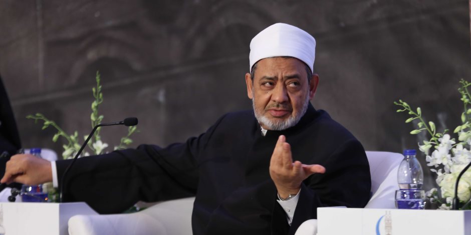 الإمام الأكبر: الإرهاب يريد أن يحبط عزيمة المصريين