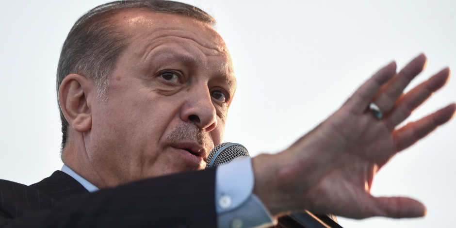أردوغان يتوعد بإفشال إقامة «دولة كردية» في سوريا