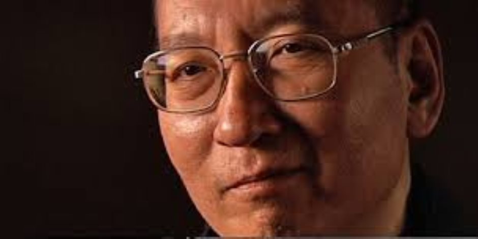 ليو شياوبو.. معارض صيني جصل على نوبل للسلام دفع حياته ثمنًا للحريات