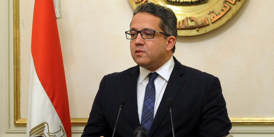 وزير الآثار يتفقد أعمال ترميم طابية النحاسين بالإسكندرية