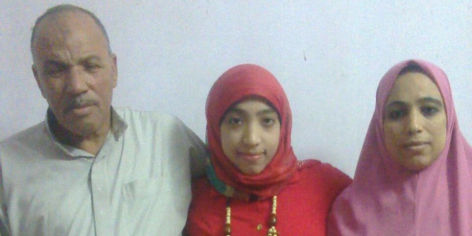 صاحبة المركز الثامن بالثانوي الأزهري بأسيوط: أطالب بتطوير علوم الأزهر للانطلاق بها إلى الإبداع صاحبة المركز الثامن بالثانوي الأزهري بأسيوط: أطالب بتطوير علوم الأزهر للانطلاق بها إلى الإبداع