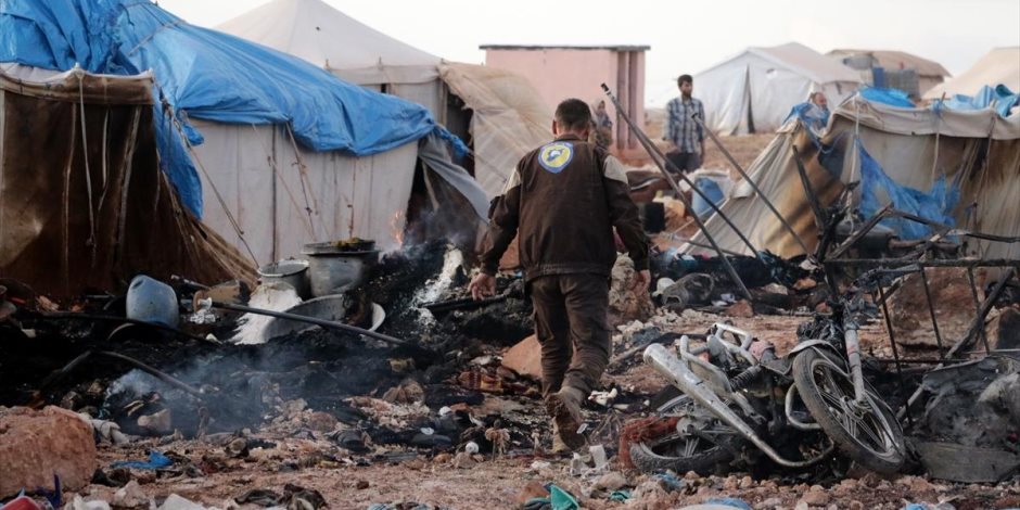  سقوط 20 شخصاُ على الأقل في غارة جوية على مخيم للنازحين باليمن  