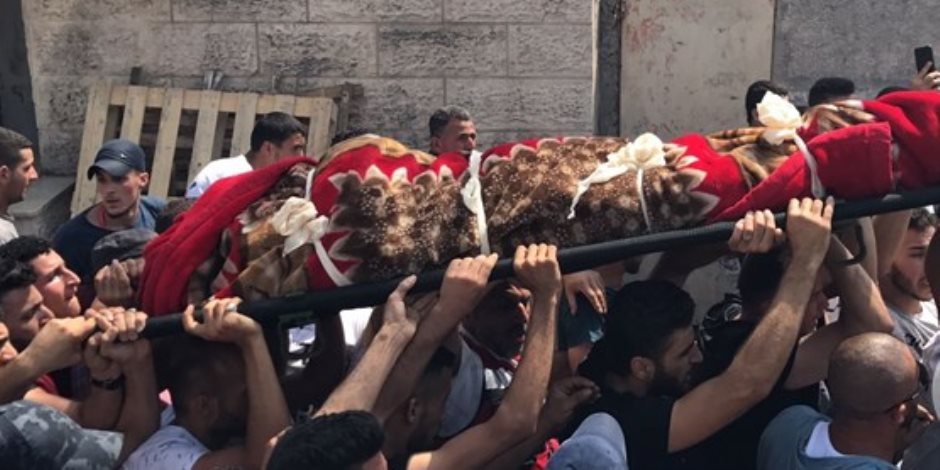 تشييع جثمان الشهيد محمد شرف بالأقصى (فيديو)