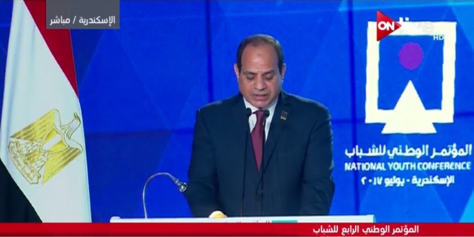 الرئيس يطلب من الإعلام توعية المصريين من «هدم الدولة»