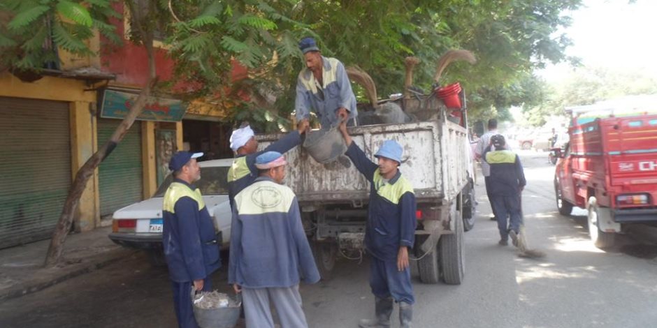 حملات نظافة وإزالة إشغالات في أحياء القاهرة