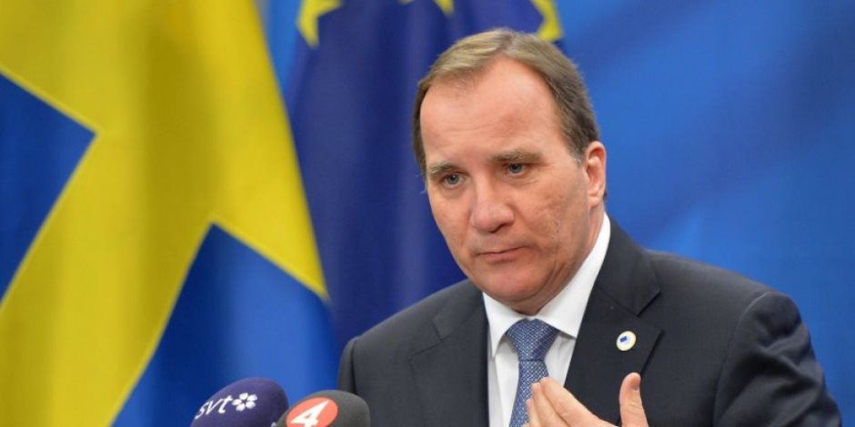 رئيس وزراء السويد ينجو من اقتراع بسحب الثقة