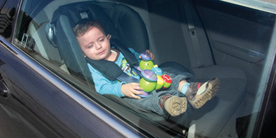 الإمارات تعتمد نظام مراقبة جودة مقاعد الأطفال بالسيارات