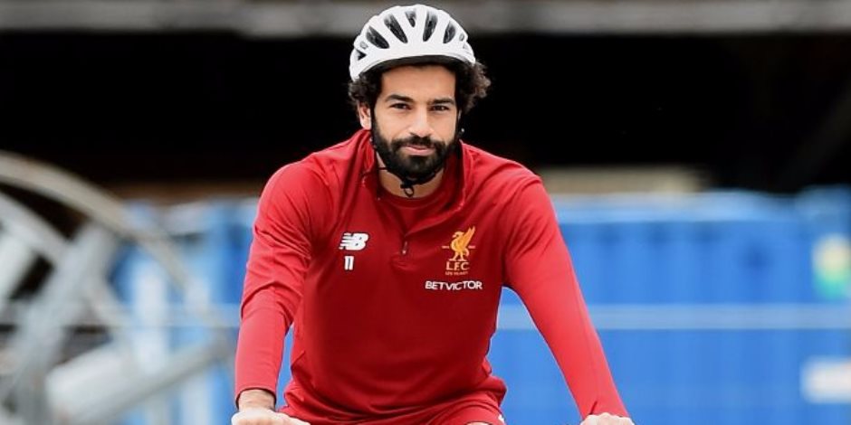 محمد صلاح على «البسكلتة» في تدريبات ليفربول (صور)