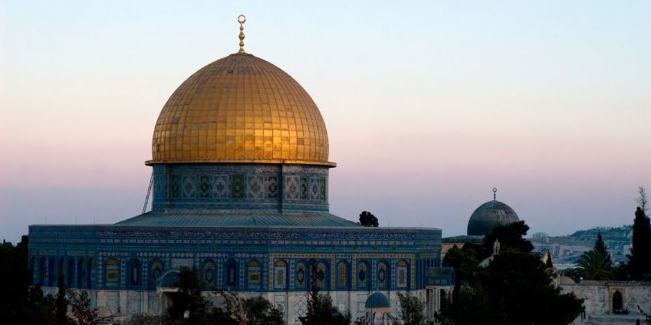 لأول مرة في تاريخ القدس.. إقامة طقوس تلمودية يهودية على بعد أمتار من المسجد الأقصى