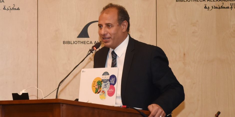 وزير البيئة يناقش كيفية الاستفادة من موقع «9 ن» للصرف الصحي بالإسكندرية (صور)
