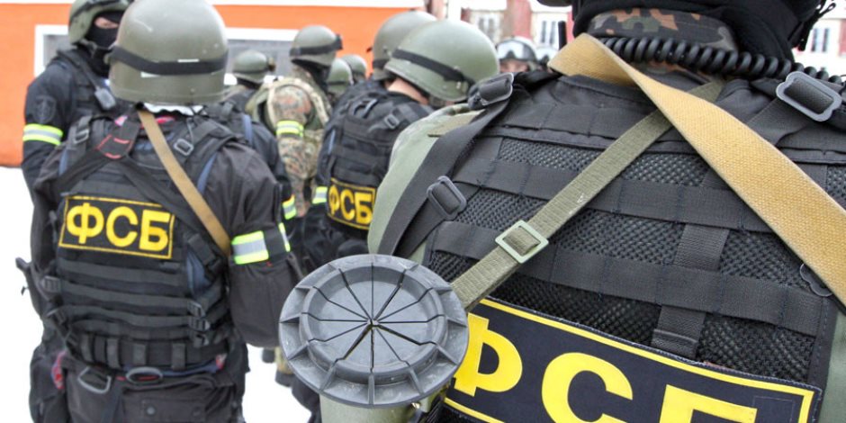 «الأمن الروسى» يعتقل مجموعة من النازيين الجدد ويصادر كميات من الأسلحة
