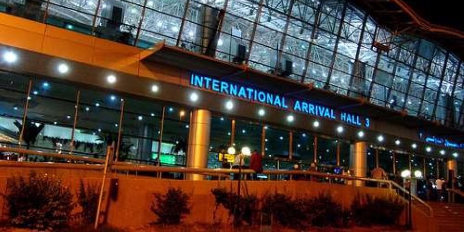 سلطات مطار القاهرة تفتح تحقيقا موسعا في انقطاع التيار الكهربائي عن مبنى الركاب 3