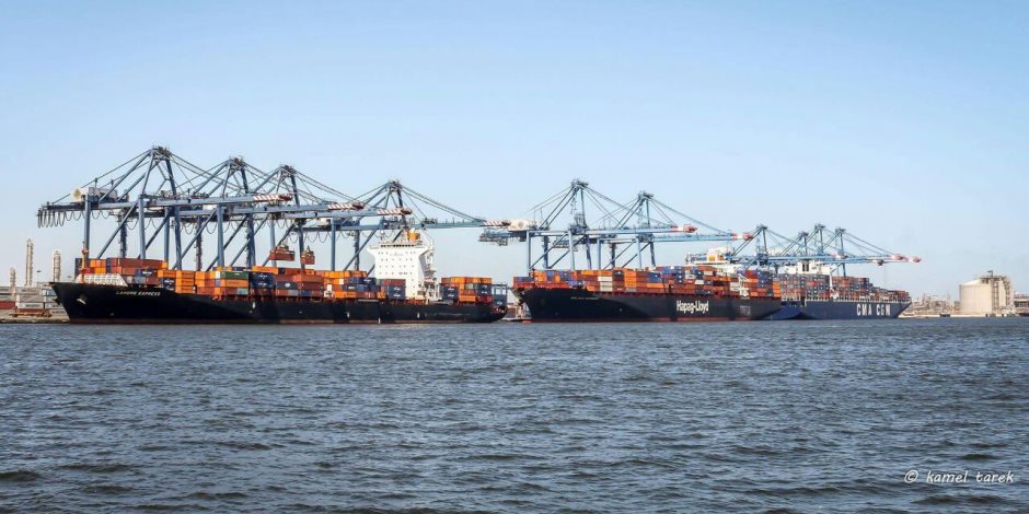 إغلاق ميناء نويبع بجنوب سيناء نتيجة سوء الأحوال الجوية
