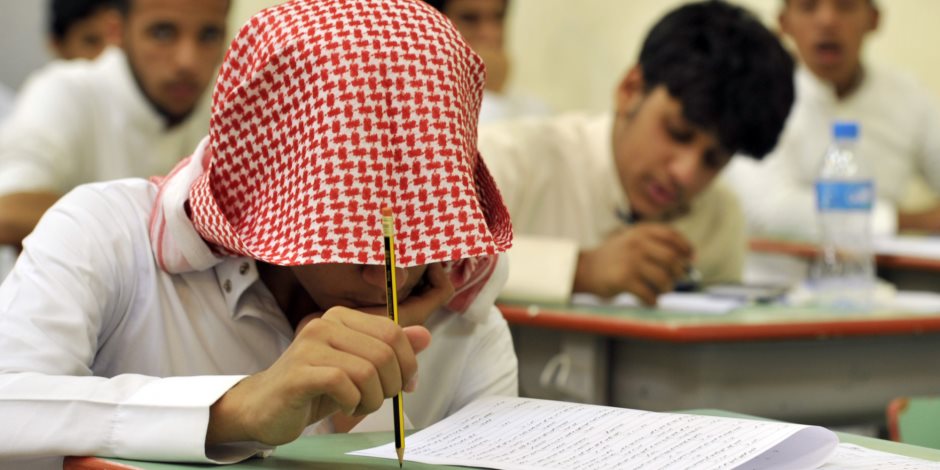 طالب منياوي مقيم بالسعودية يطالب بتوفير منحة دراسيه للحصول على الدكتوراه