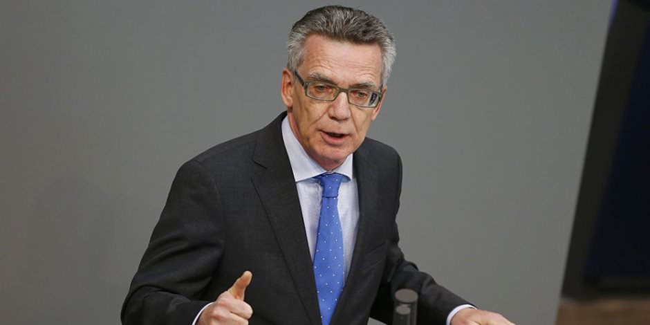 وزير الداخلية الألمانى :منفذ اعتداء هامبورغ كان معروفاً لدى السلطات بأنه إرهابى