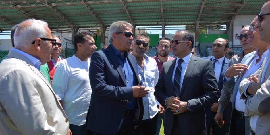  وزير الرياضة ومحافظ بورسعيد يتفقدان الصالة المغطاة للنادى المصري (صور)