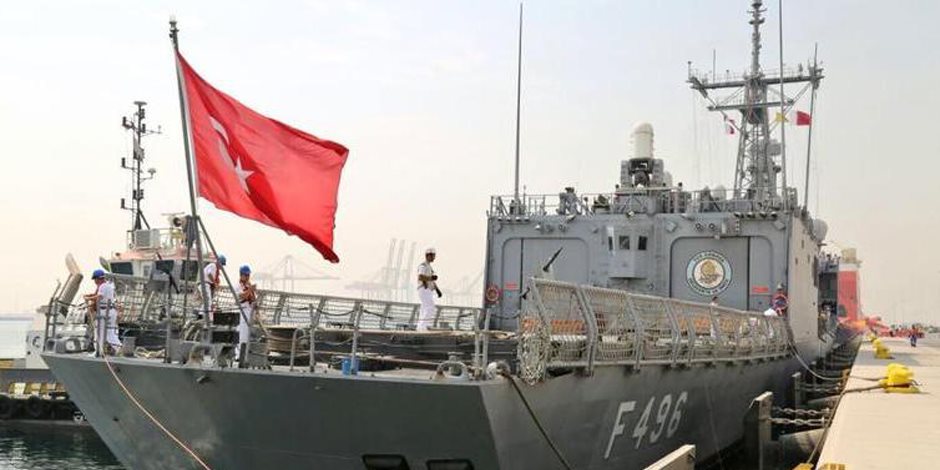 وصول فرقاطة تركية إلى ميناء الدوحة