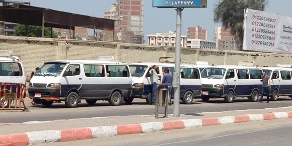 إضراب عدد من سائقي النقل اعتراضًا على رفع قيمة النولون بسوهاج