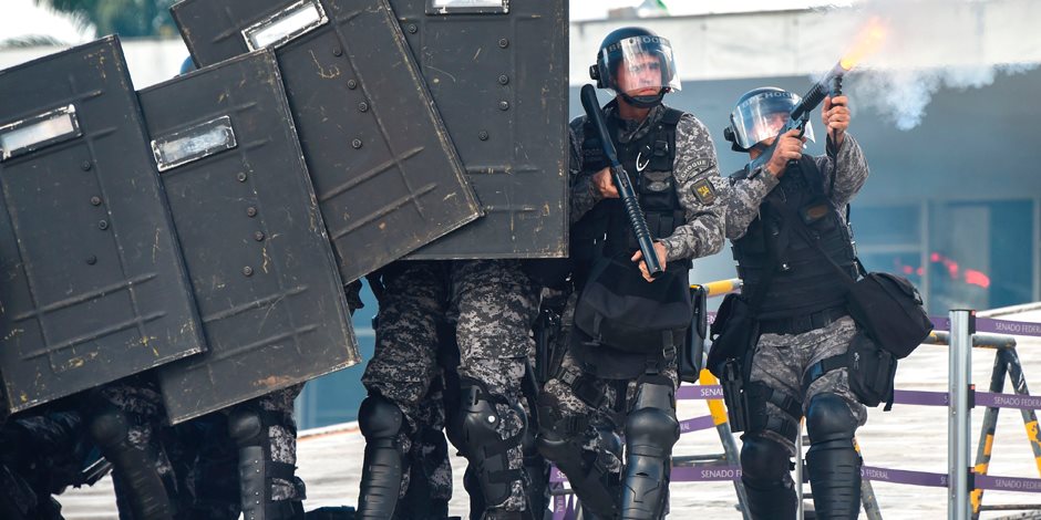 شرطة البرازيل تعتقل 60 شخصا في إطار حملة على تجارة الكوكايين