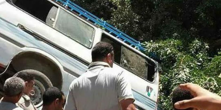 إصابة 6 أشخاص في حادث سير بسوهاج