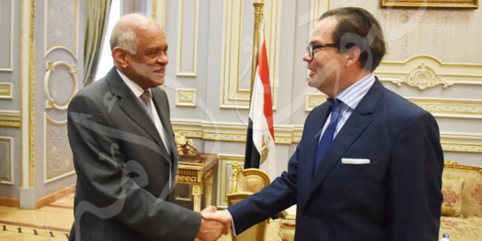 علي عبد العال يبحث مع سفير فرنسا الجديد توطيد العلاقة بين البلدين (صور) علي عبد العال يبحث مع سفير فرنسا الجديد توطيد العلاقة بين البلدين (صور)