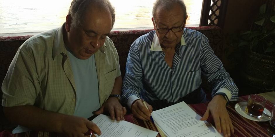 يوسف زيدان يوقع عقد نشر «أهل الحي» و«غربة عرب» مع الشروق