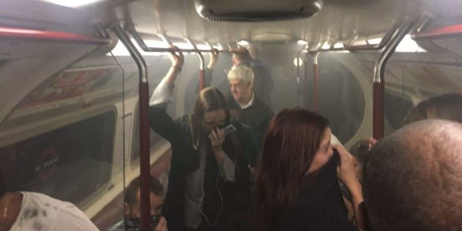 تفاصيل إغلاق محطة مترو في لندن بعد انتشار دخان كثيف (فيديو وصور)