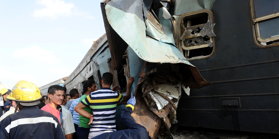 نيابة الإسكندرية تأمر بحبس سائق قطار بورسعيد ومساعده بحادث الإسكندرية 