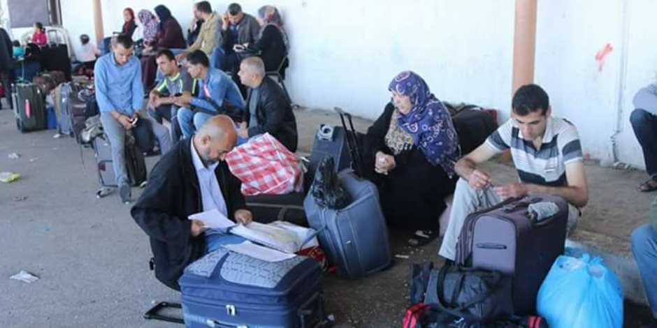 فتح معبر رفح بين مصر وقطاع غزة أمام حركة عبور المسافرين