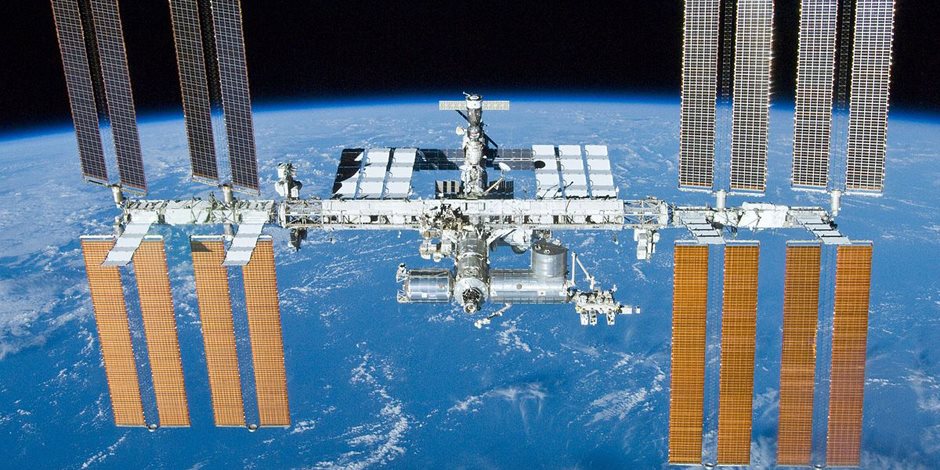 خبير فضاء فرنسي ينصح بتنظيف المحطة الفضائية الدولية من المخلفات