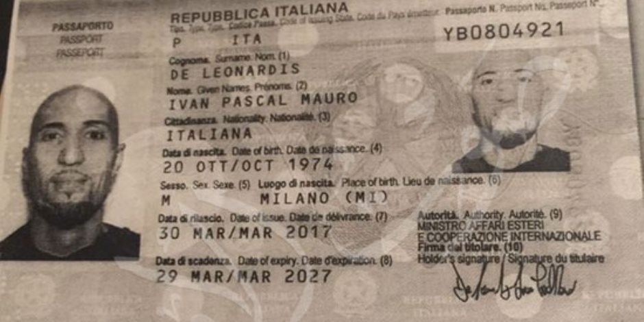 ننشر صورة جواز سفر السائح الإيطالي المتهم بقتل مهندس مصري في مرسى علم