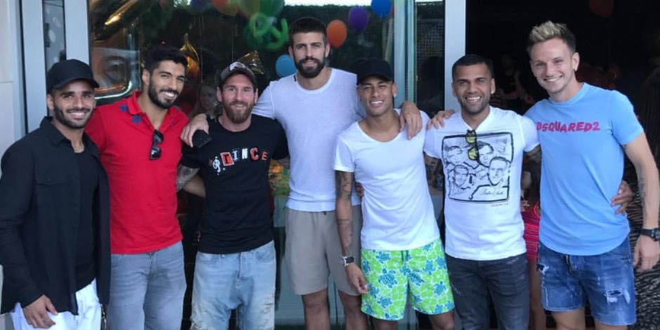 نيمار يزور لاعبي برشلونة في إسبانيا (صور)