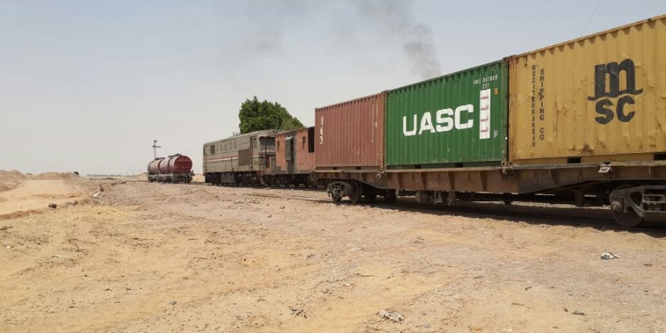 السكة الحديد: تشغيل قطار نقل حاويات من ميناء الإسكندرية إلى 6 أكتوبر