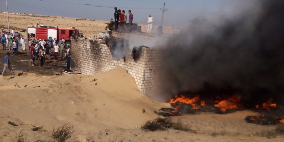 السيطرة على حريق بمحل إطارات وزيوت سيارات في شمال سيناء  (صور)