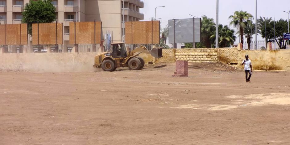 محافظة الأقصر تستعد لتخصيص قطعة أرض لـمركز خدمات المستثمرين بالصعيد (صور) 