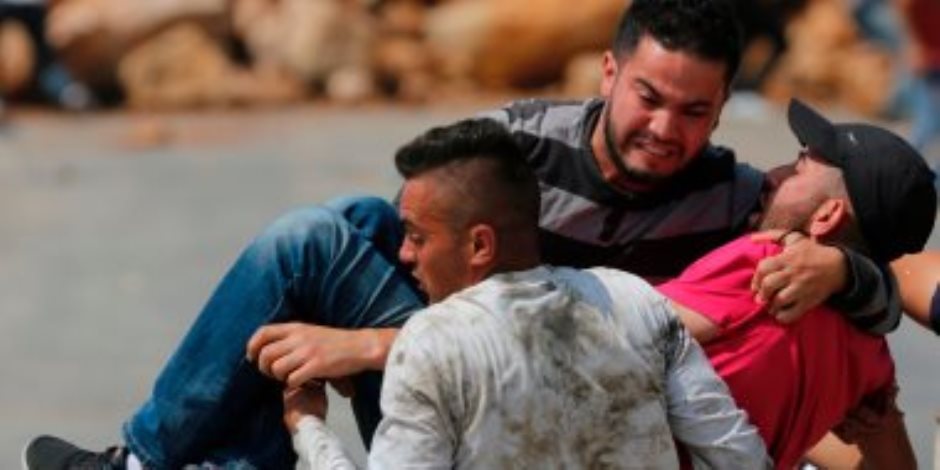 مستوطن يدهس فلسطينيا في نابلس.. وإصابة آخر برصاص قوات الاحتلال شمال القدس