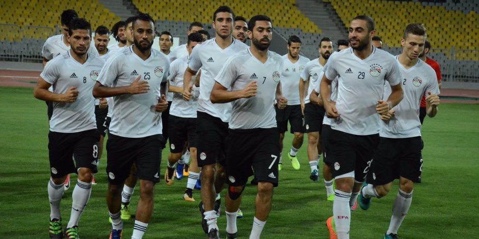 اتحاد الكرة يدرس إلغاء ودية مصر وبلغاريا 