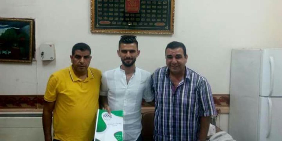 الإنتاج الحربي يتعاقد مع مهاجم منتخب سوريا محمد حامد ميدو الإنتاج الحربي يتعاقد مع مهاجم منتخب سوريا محمد حامد ميدو