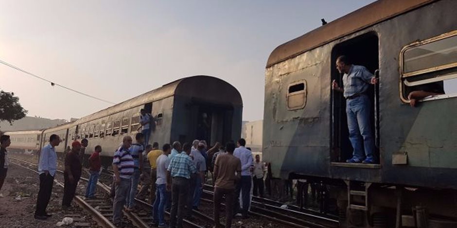 مقتل وإصابة 35 شخصا في حادث تدافع بمحطة قطارات بمدينة مومباي الهندية